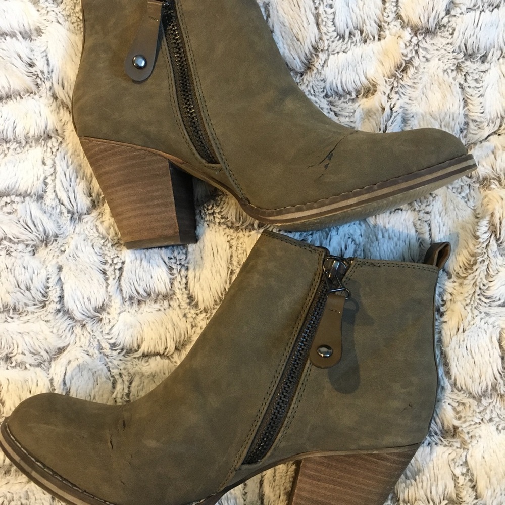 Green Booties - Picture 2 of 6